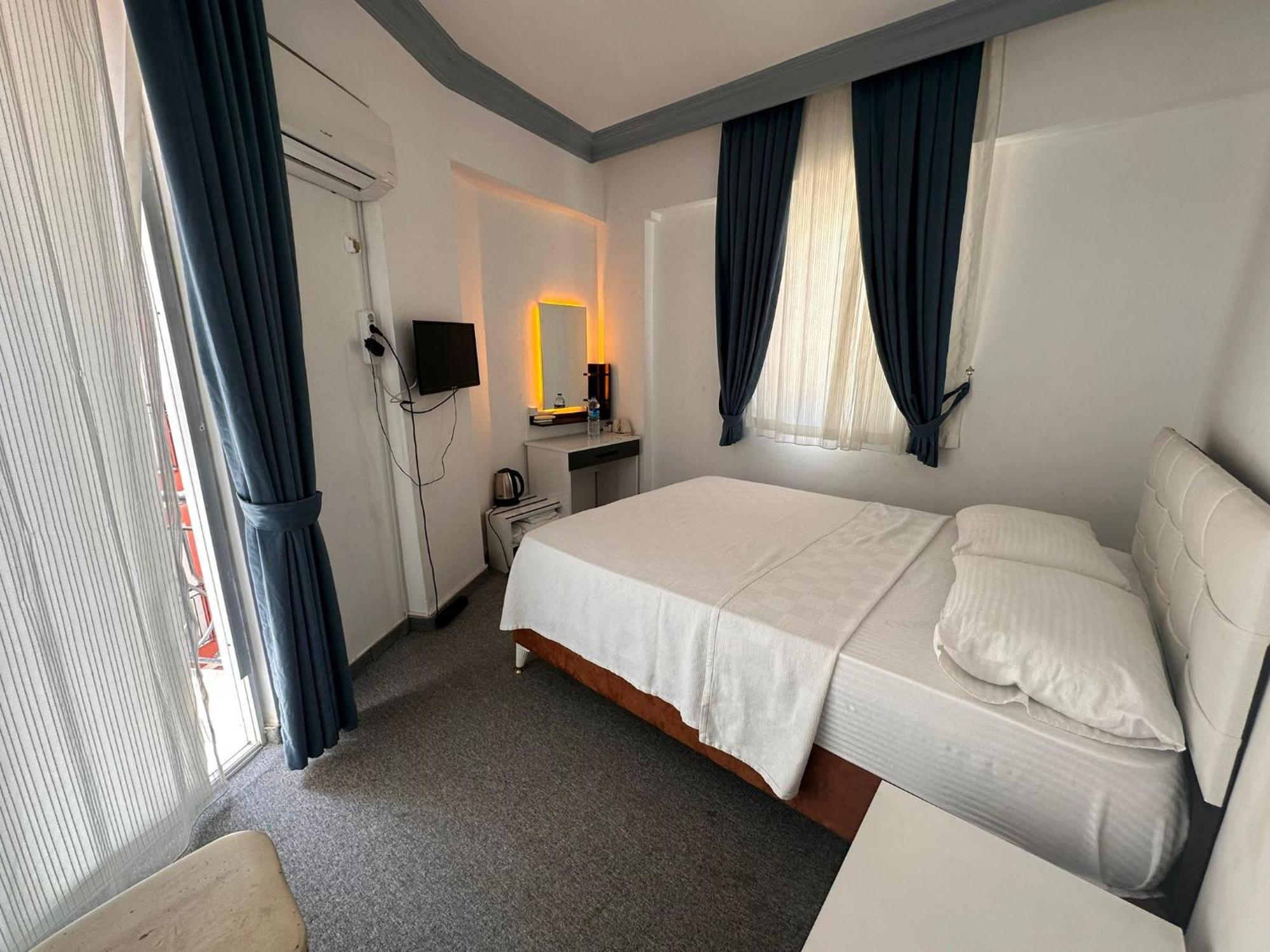 Ezel Group Hotel Анталія Екстер'єр фото